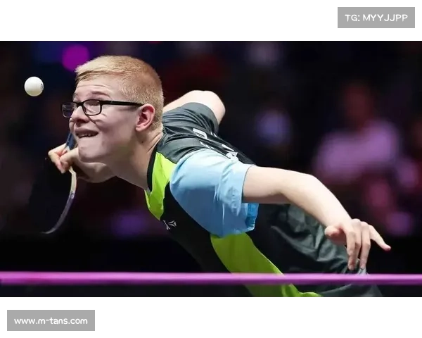 勒布伦兄弟挑战高难度动作 27米高台完成反向四周半惊艳训练揭秘 勒布伦兄弟挑战高难度动作 27米高台完成反向四周半惊艳训练揭秘